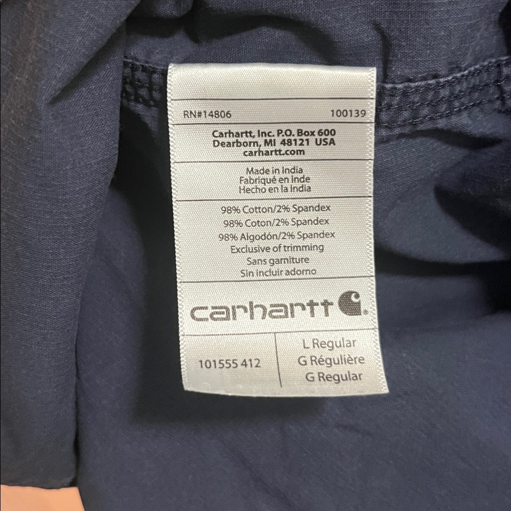 Carhartt Men's Short-Sleeve Button-Down Shirt in Navy - Picture 4 of 4